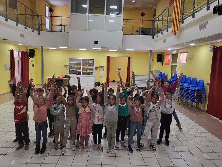 Initiation théâtrale à l'école Louis Clerc